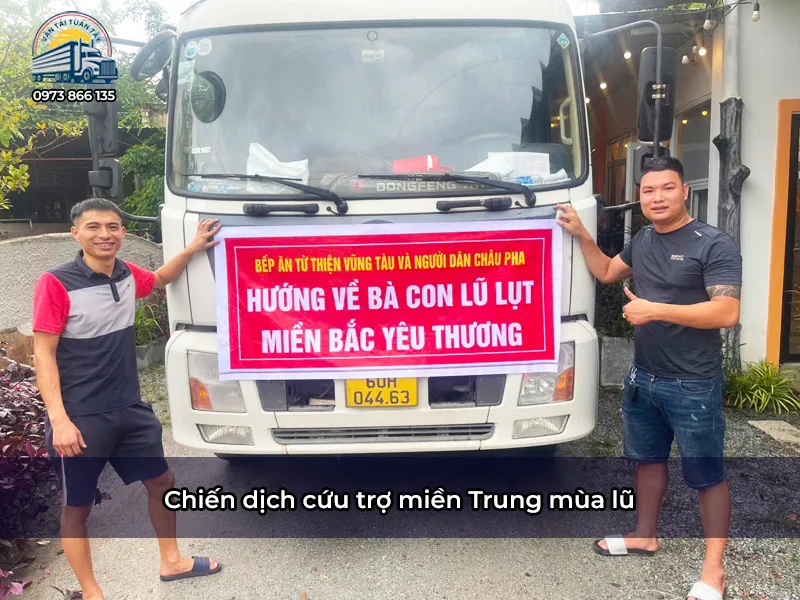 Vận tải Tuấn Tây phối hợp Bếp Ăn Vũng tàu và người dân Châu Pha cứu trợ Miền Trung